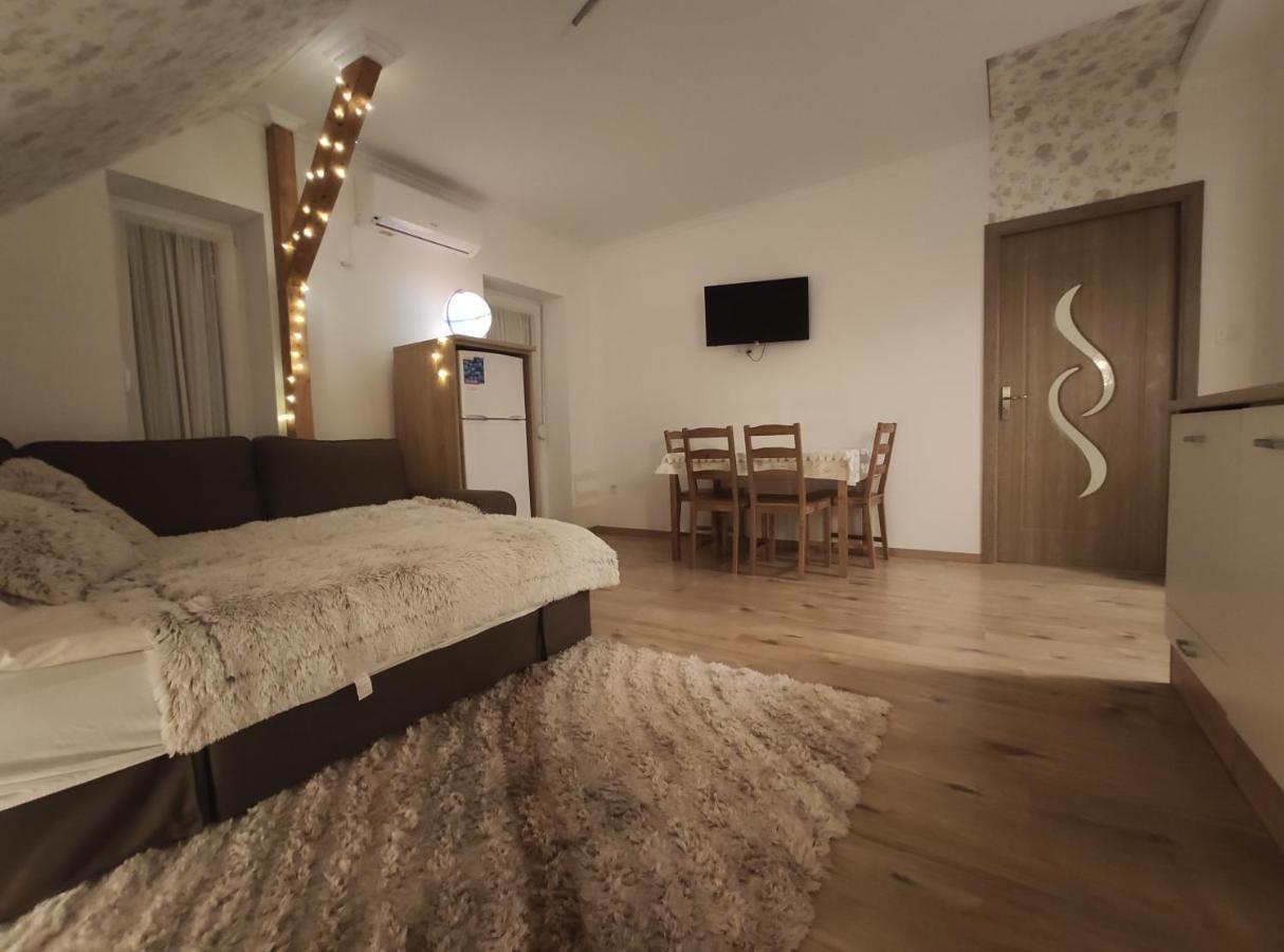 Apartamento Royal De Lux Hajdúszoboszló Exterior foto