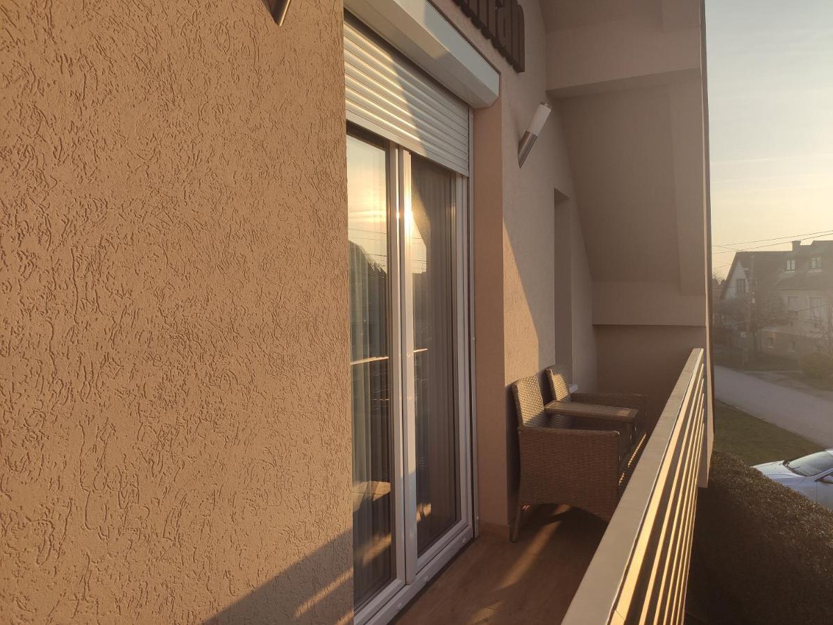 Apartamento Royal De Lux Hajdúszoboszló Exterior foto