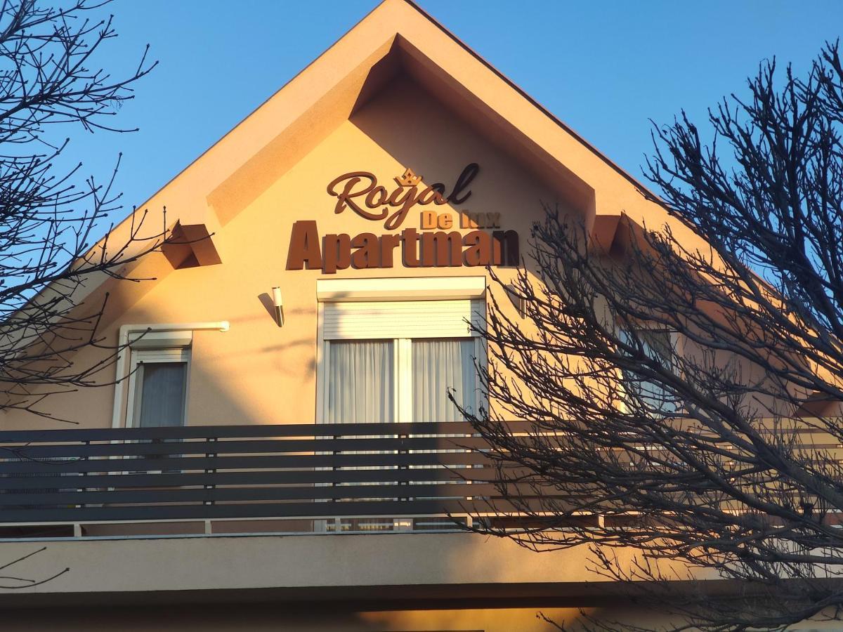 Apartamento Royal De Lux Hajdúszoboszló Exterior foto