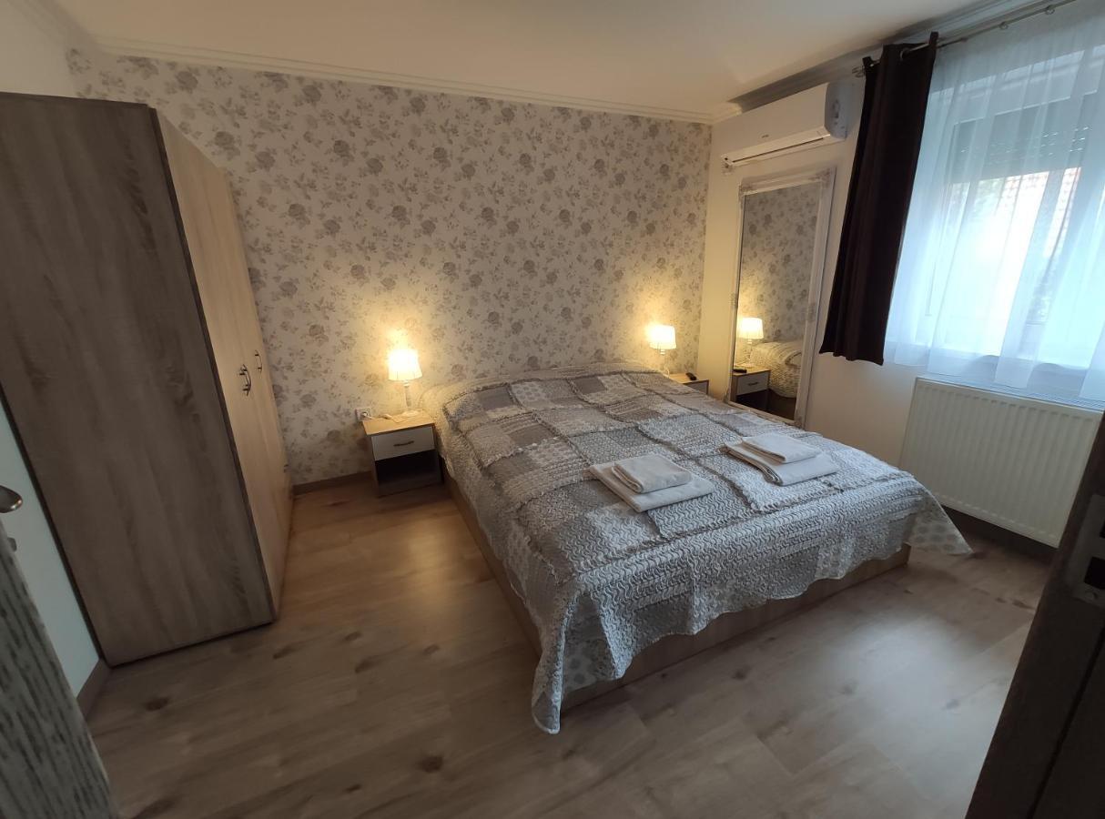 Apartamento Royal De Lux Hajdúszoboszló Exterior foto